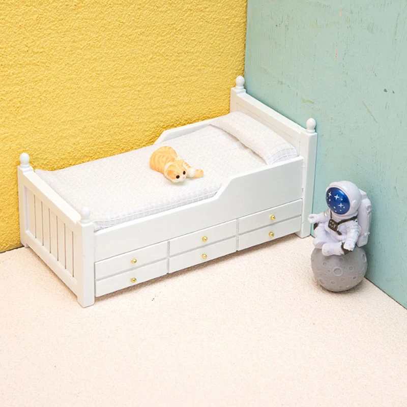 

1 шт. 1:12 миниатюрная деревянная кровать для кукольного домика белая европейская односпальная кровать с ящиком мебель для спальни модель для кукольных аксессуаров