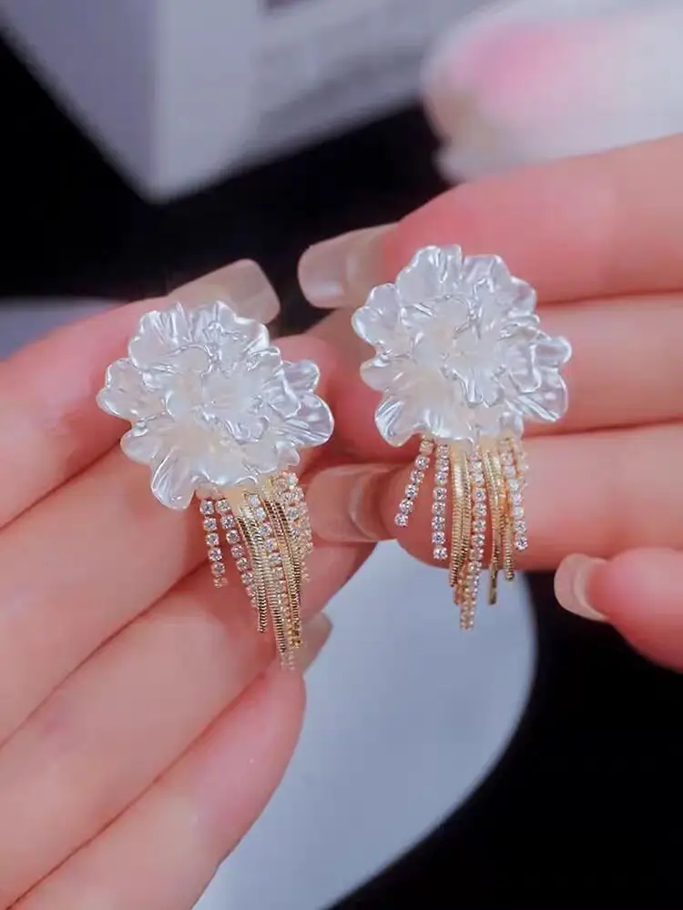Преувеличенные большие серьги с цветком новинка 2024 популярные серьги-гвоздики