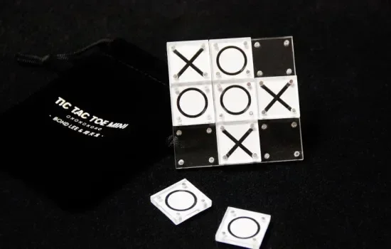 Tic Tac Toe Мини Волшебные трюки Волшебник Крупным планом Иллюзии Трюк Реквизит