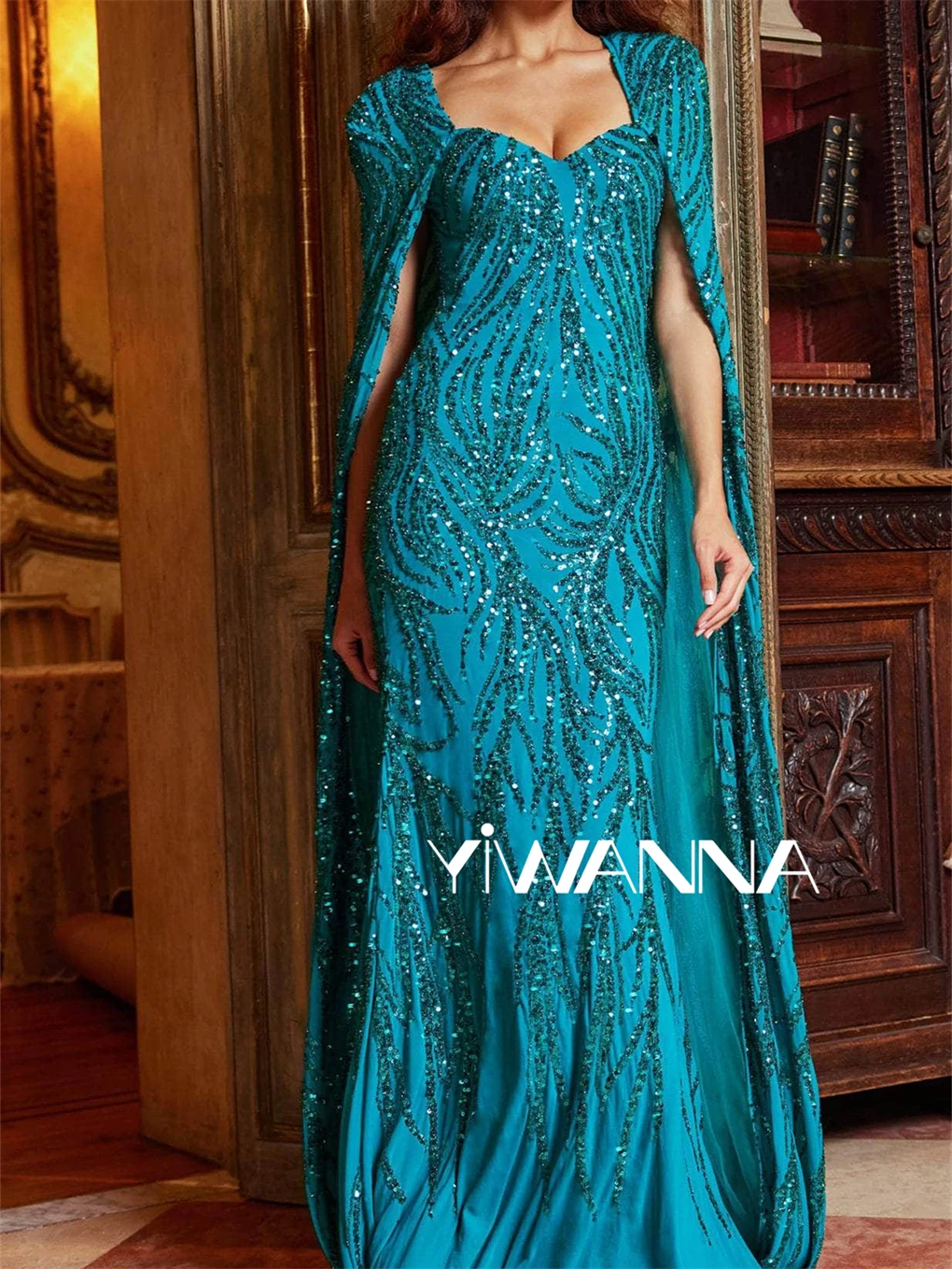 Рисунок 4 - Длинная накидка с блестками