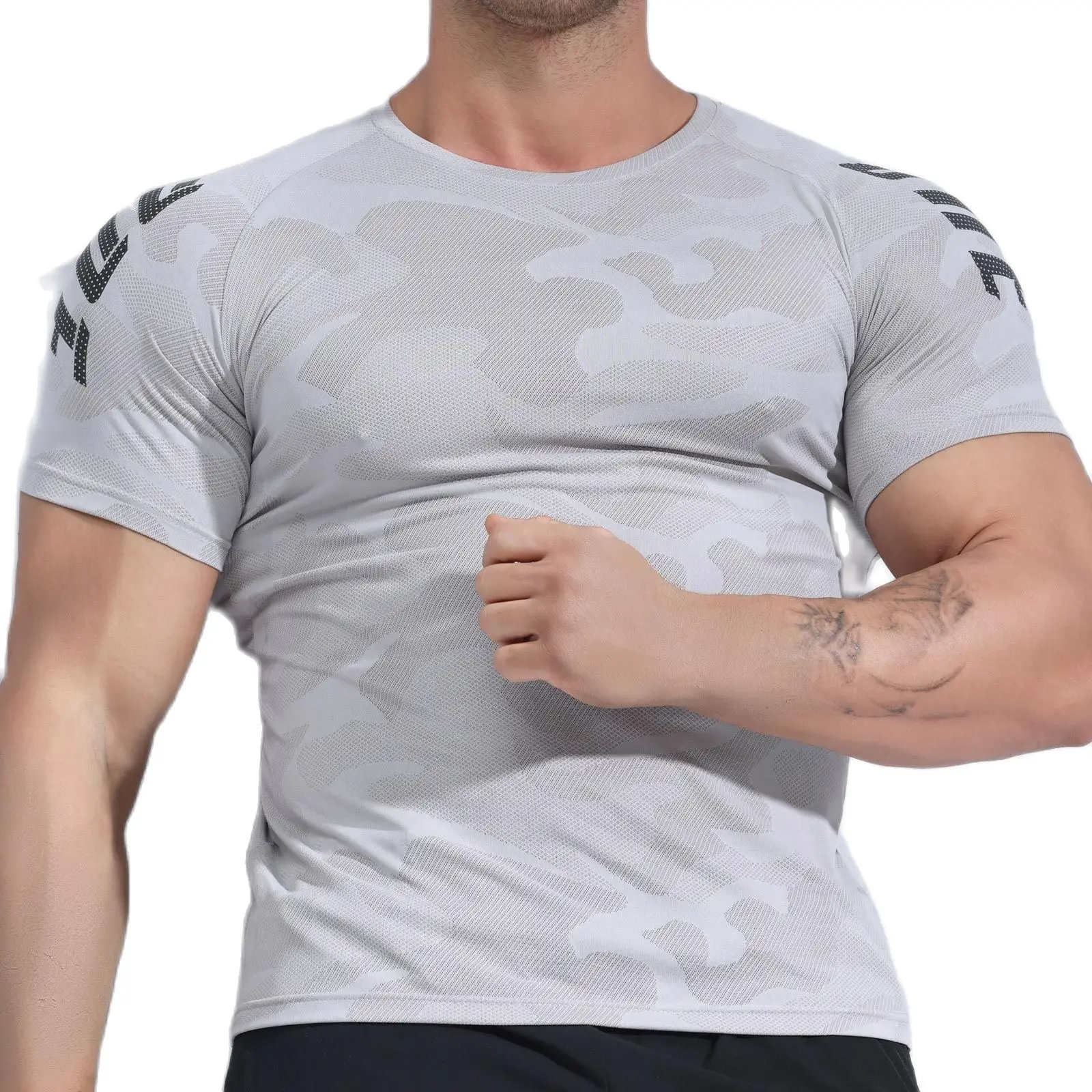 

Round Neck Sport T-shirt Gym Fitness Shirt Running Tshirts Men Mesh Hole Short Sleeve Tops Tee Breathable Sport Clothing