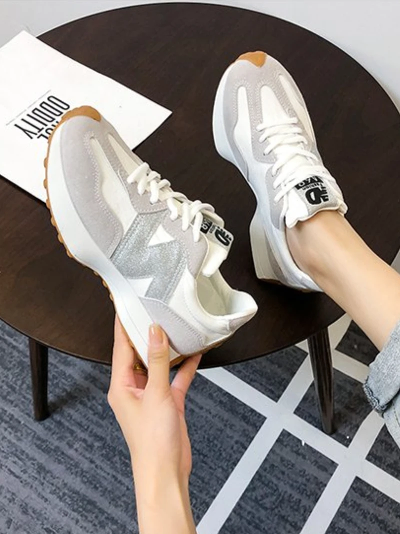 2023 New Fashion Women Sneakers Spring Autumn Vulcanize Shoes Casual Footwear Light Flat Shoes Platform Shoes Plus Size 35-44