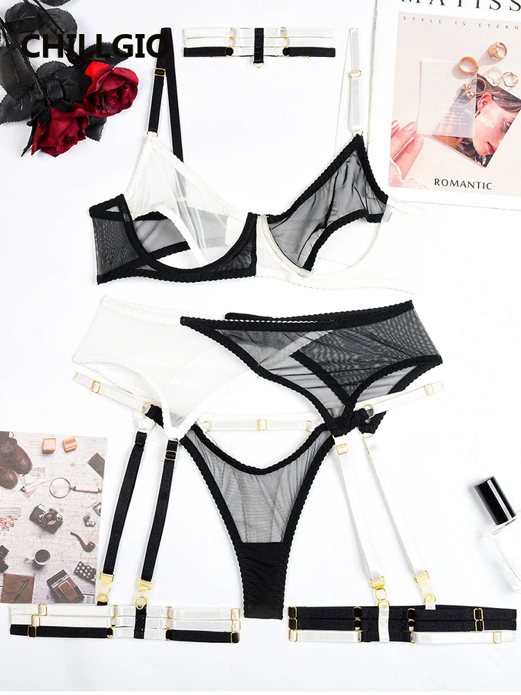 

Комплект женского нижнего белья с чашками пуш-ап, 3 предмета