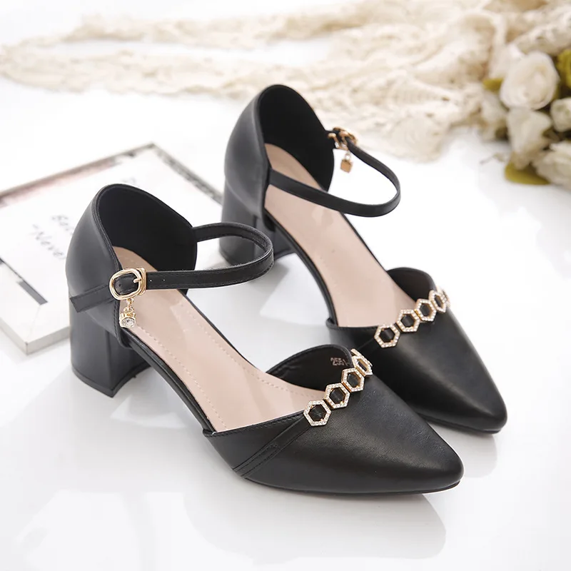 

2021 new spot pure color pointed fashion casual women's shoes