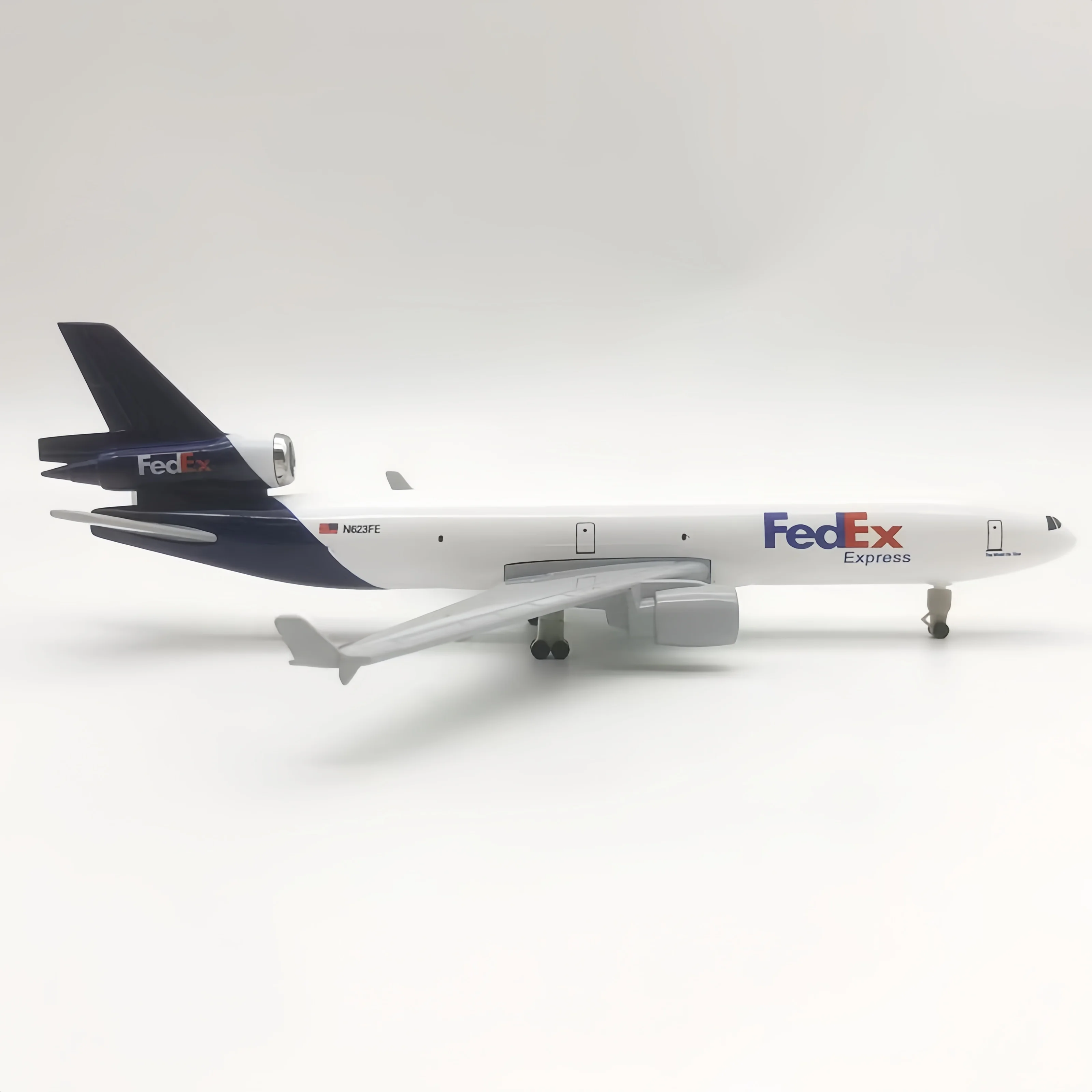 Фото 20 см/8 дюймов Федеральный FEDEX McDonnell Douglas MD-11 транспортный самолет с колесами, модель самолета из сплава, металлическая модель, c №3