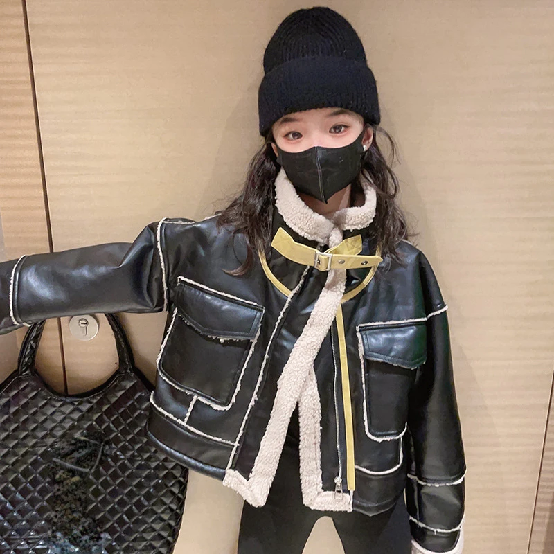

Зимние кожаные куртки для девочек теплая черная верхняя одежда из искусственной кожи для детей, модная универсальная школьная куртка для д...