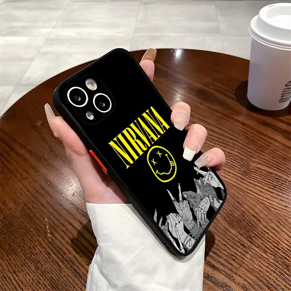 Винтажный чехол для телефона N-Nirvana Iphone 16 15 14 Max 13 12 mini 11 Plus 7 8 6 6SX X Rx S матовая