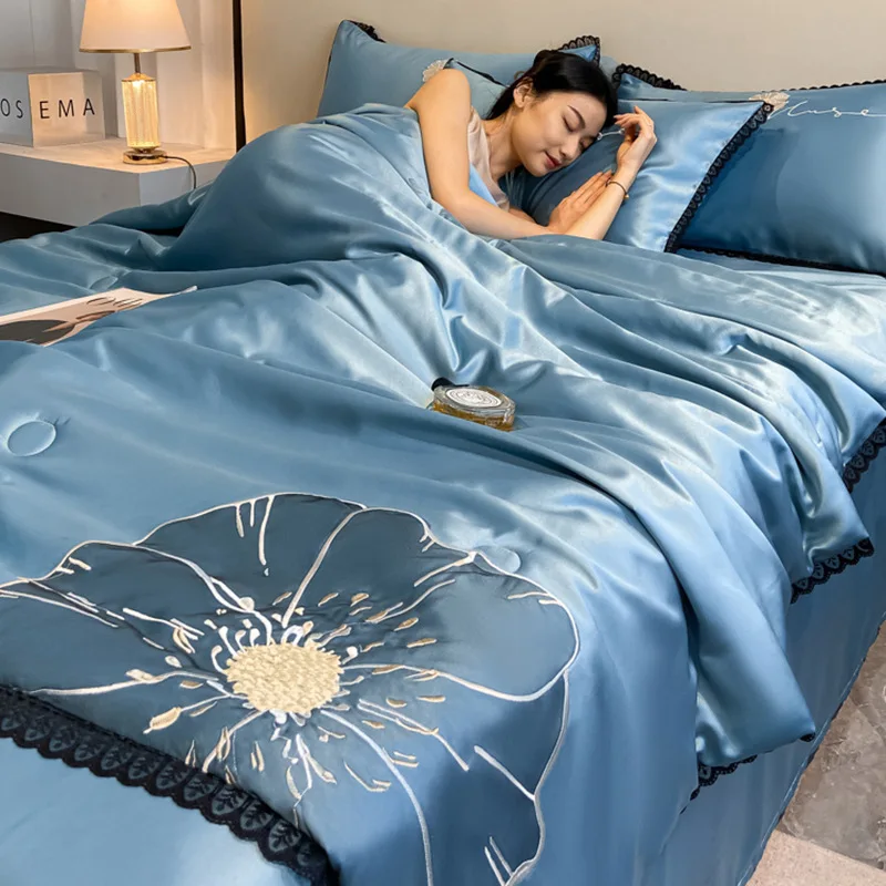 

Light Luxury Sunflower Washed Ice Silk Summer Cool Quilt Pure Color Embroidery Silky Naked Sleeping Blanket Comfoter QueenQuilt