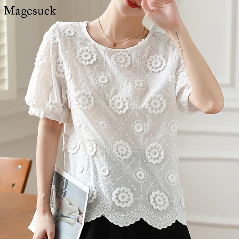 

Embroidered Flowers Lace Blosue Woman Elegant Summer Top Short Sleeve White Shirt Women Sweet Vintage O Neck Loose Blouses 22361