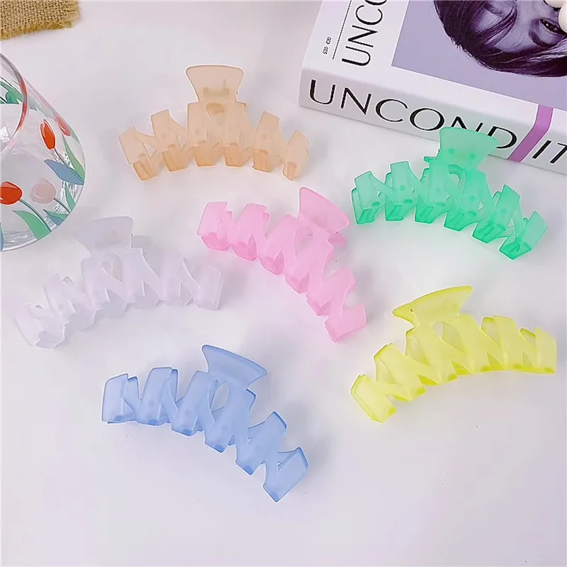 

Ruoshui Woman Girls Wave Transparent Hair Claws Clips Hairpins Women Hair Accessories Barrettes Hairgrip Ornaments Headwear