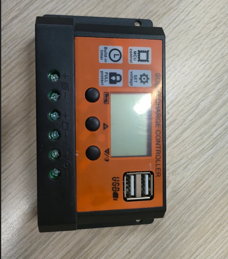 Хорошее качество 12/24 В 10A20A30A Популярный и дешевый контроллер заряда солнечной