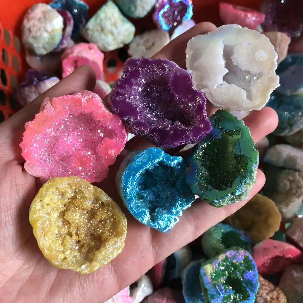 

Natural Stones Quartz Crystal Aura Agate Geode Minerals Gemstones Healing Reiki Energy Gem Home Decoration