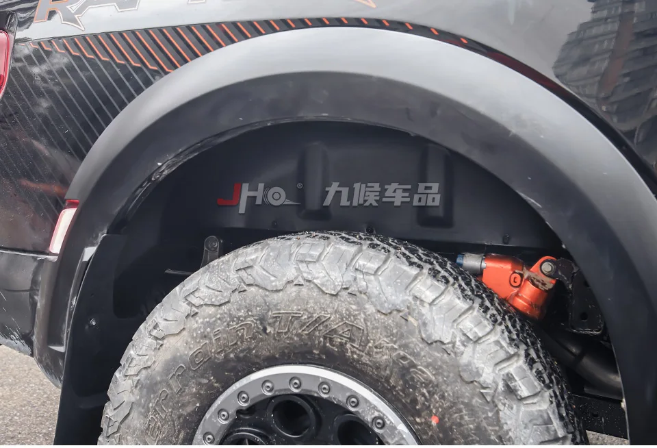 Фото Защитные накладки на задние колесные арки JHO для Ford F150 Raptor 2024-2026, защита внутренних крыльев. №1