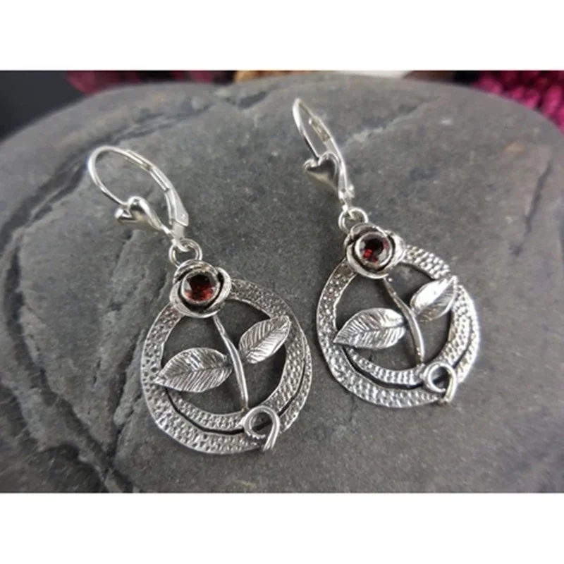 

Fashion Silver Color Round Branch Flower Earrings Fashion Ladies Inlaid Red Stone Engagement Wedding Gift
