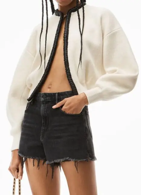 

121594 121593 121592 121591 Модный классический модный брендовый Роскошный дизайнерский кожаный плиссированный шерстяной кардиган с декольте женский ...