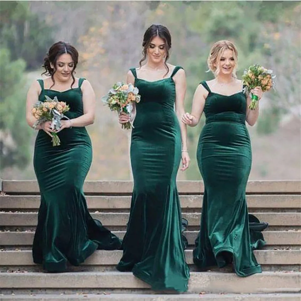 

2022 Green Velvet Mermaid Bridesmaid Dresses Spaghetti Sweep Train Garden Country Western Wedding Guest Gowns Maid Of Honor