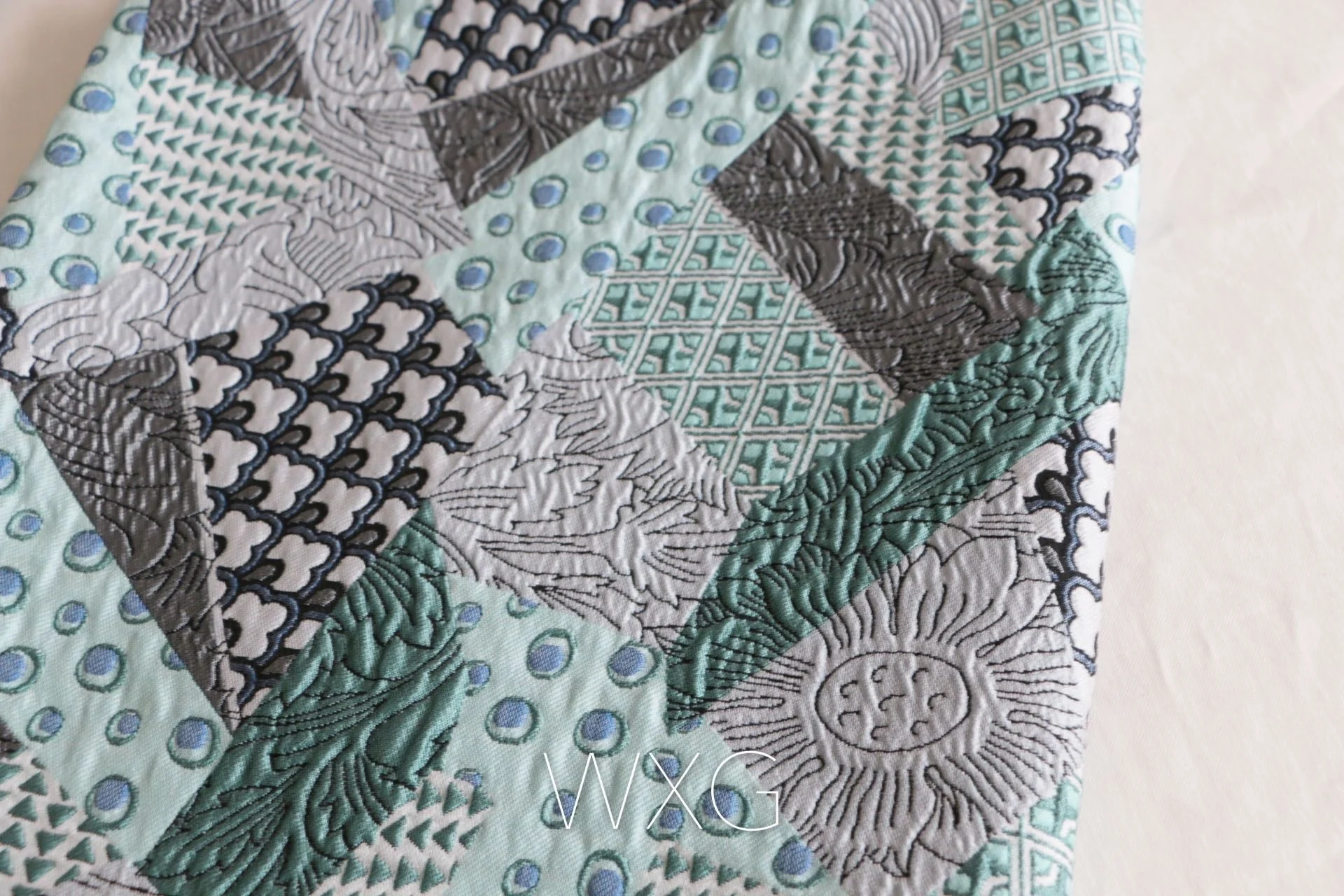 

Multi-Element National Style Auspicious Clouds Wave Sun Mix and Match Design Sense Brocade Jacquard Fashion Fabric DIY
