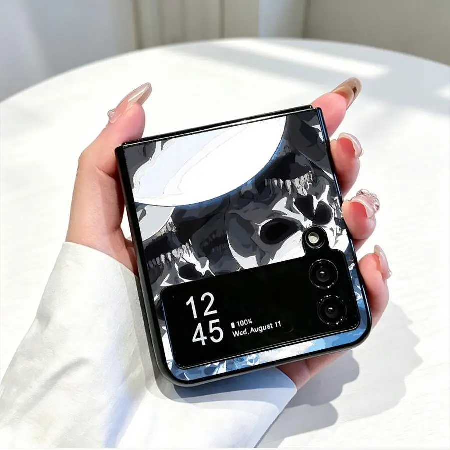 Фото Чехол для телефона Samsung Galaxy Z Flip 8 Z Flip 7 6 5 4 Z Flip6 ZFlip8 Z Flip4 Z Flip5 ZFlip7 FE с силуэтом черепа №2