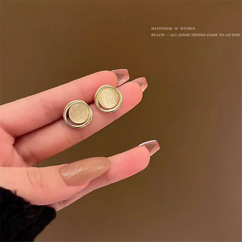 

Korean Design Gold Color Opal Circle Stud Earrings For Women Girls Party Wedding Jewelry Gift Accessories e132