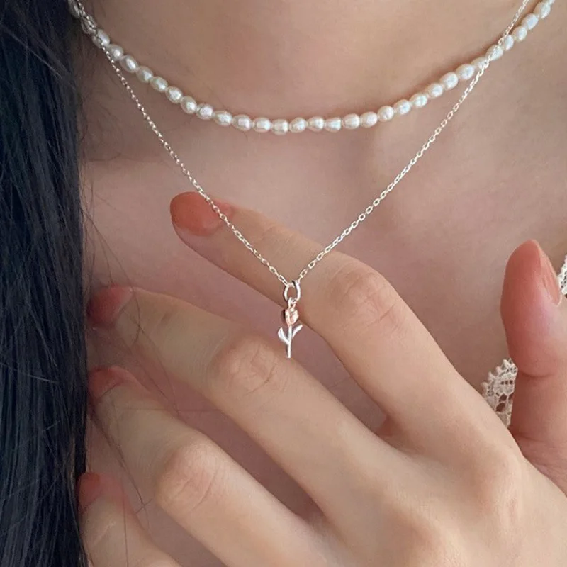 

Pearl Tulip Necklace Flower Clavicle Chain 2022 New Gentle Retro French Pendant Necklace for Women