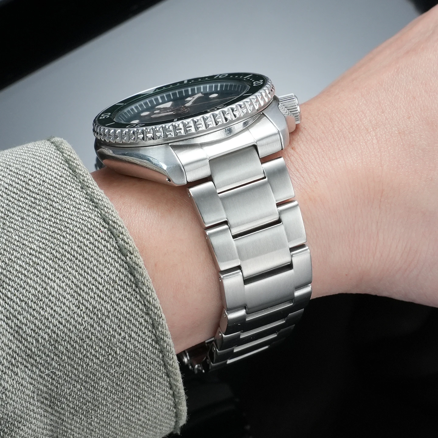 Фото Изогнутые стальные браслеты для Seiko 5 Series, 22 мм, из нержавеющей стали, для моделей SKX007, 009, SRPD53, SRPD55 — все версии. №5