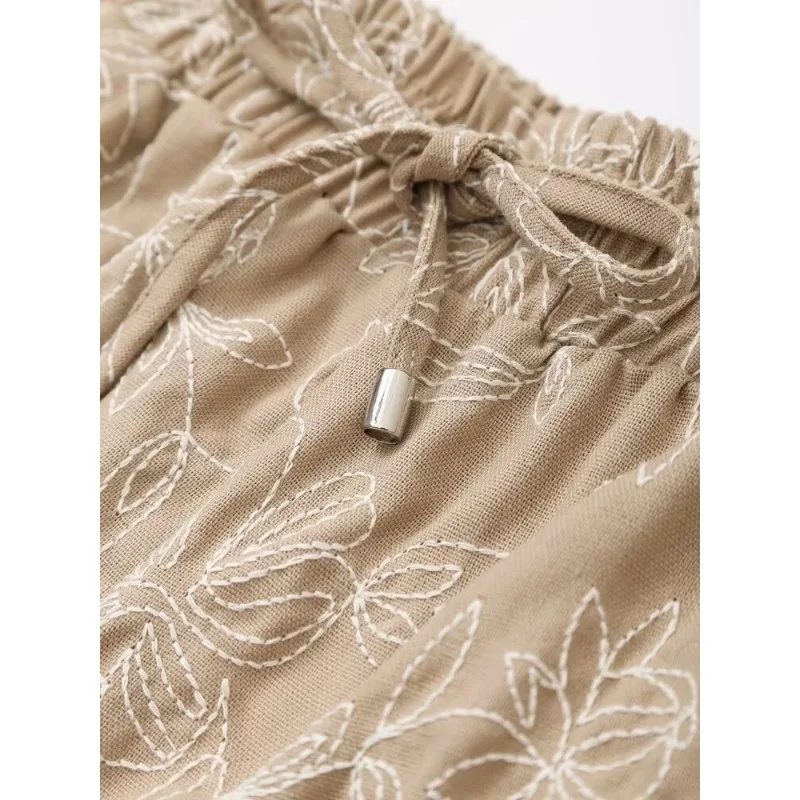 Шорты TRAF ZR женские с вышивкой повседневные короткие модные мини-штаны в