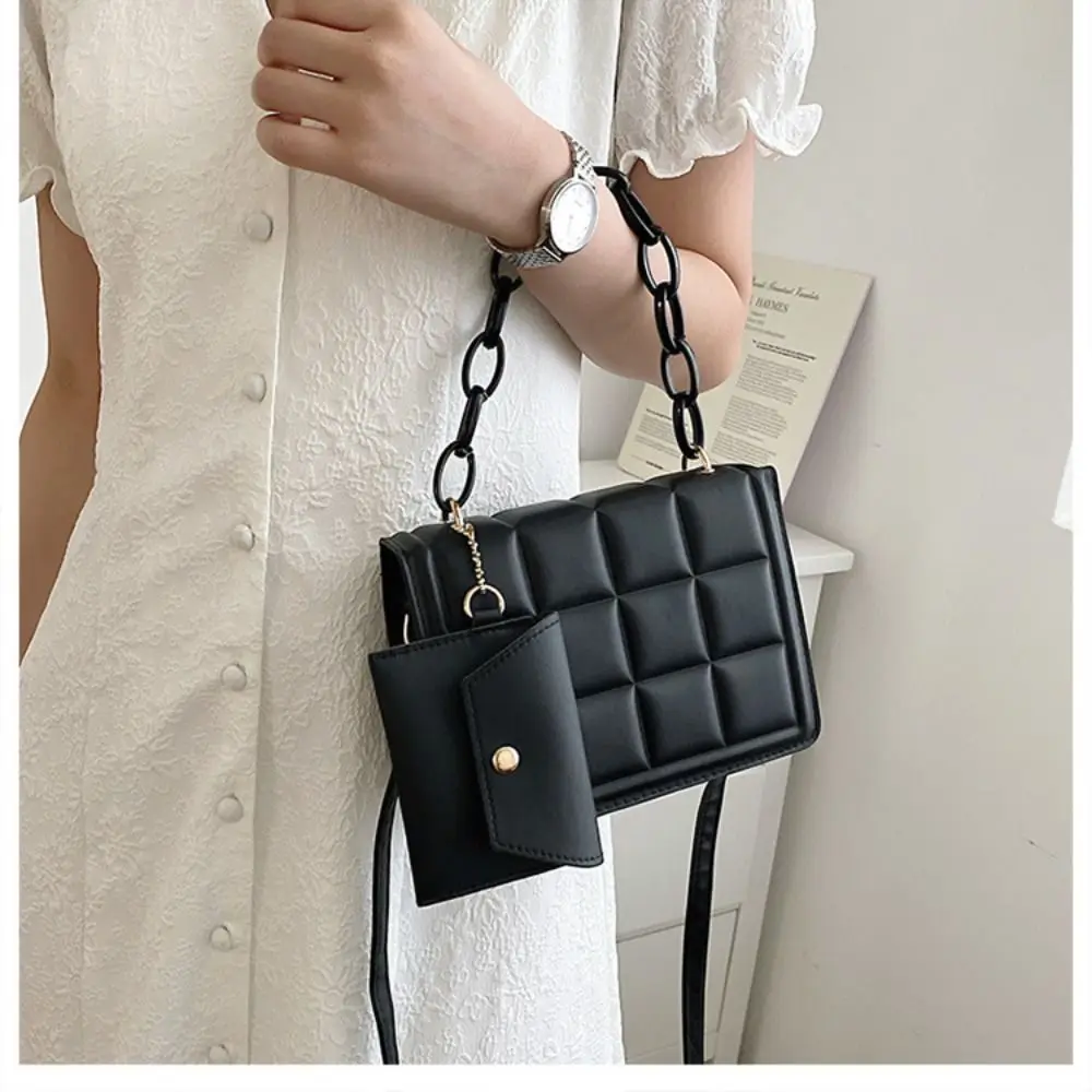 Black Shoulder Bag New with Thick Chain PU Leather Crossbody Bag Minimalist Small Square Bag Women Girls