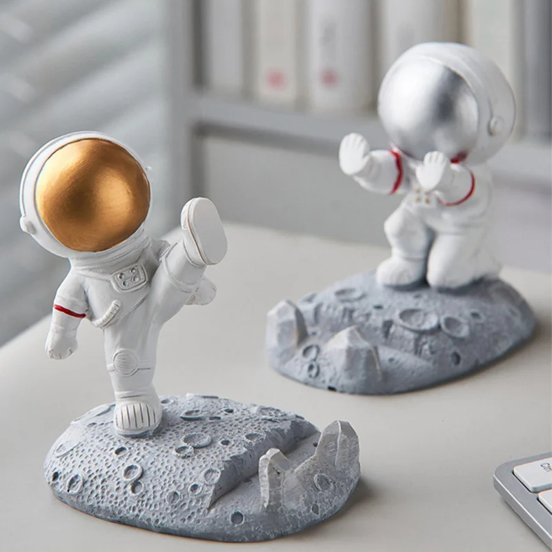 

Creative Spaceman Office Desk Decoration Astronaut Mobile Phone Stand Holder Ornaments Cute Smartphone Bracket Statue Toys Gift