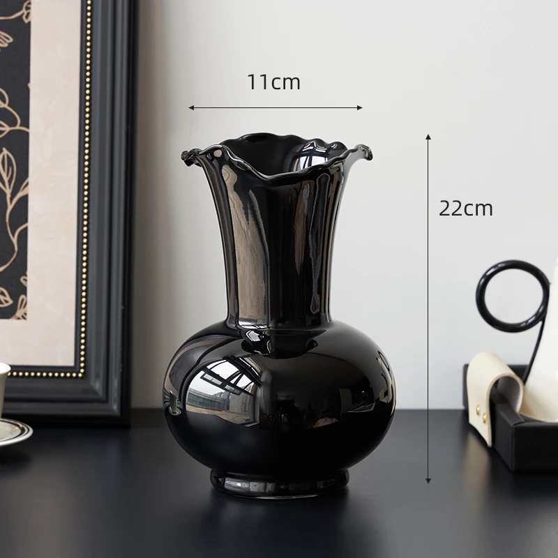 

Стеклянная ваза WANG NI ER QI с кружевом