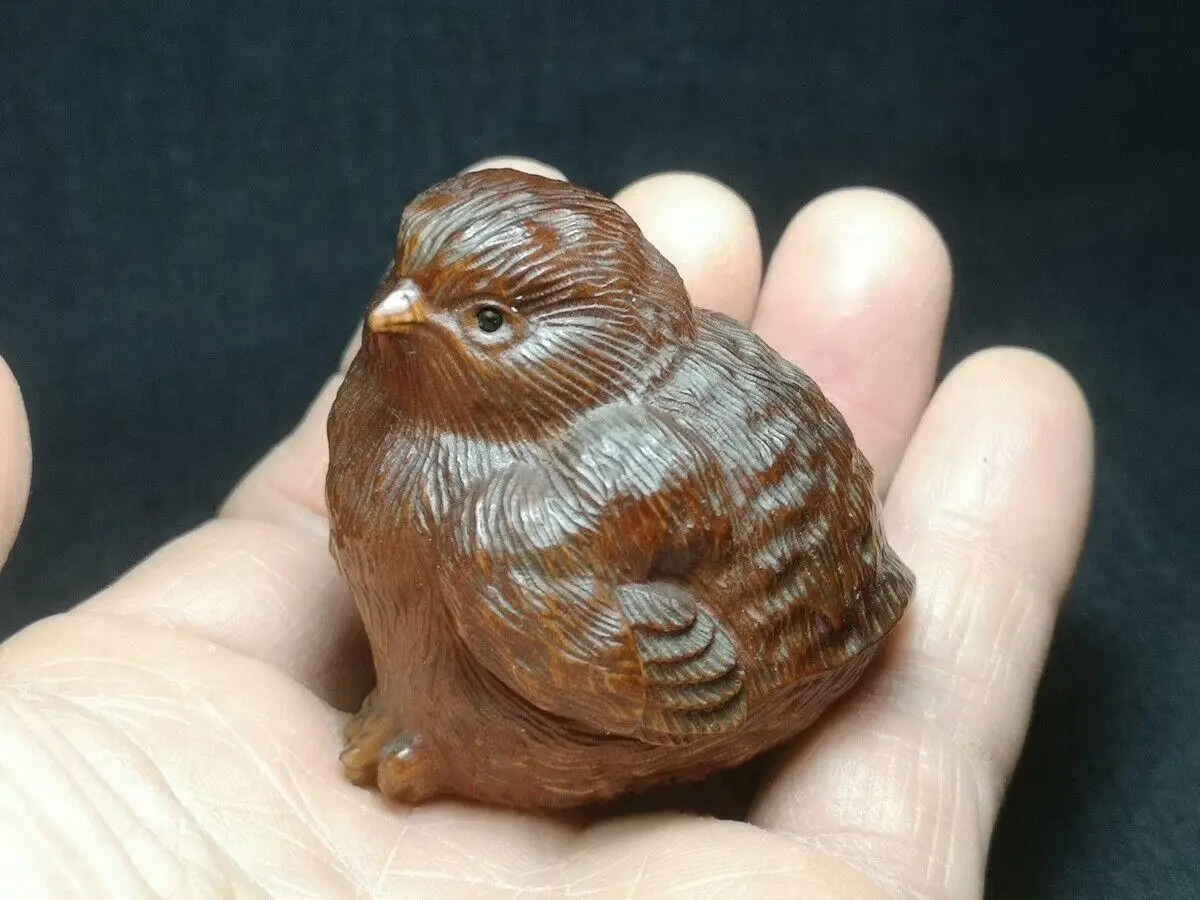 

Japanese boxwood hand carved vivid bird chick Figure statue netsuke collectable
