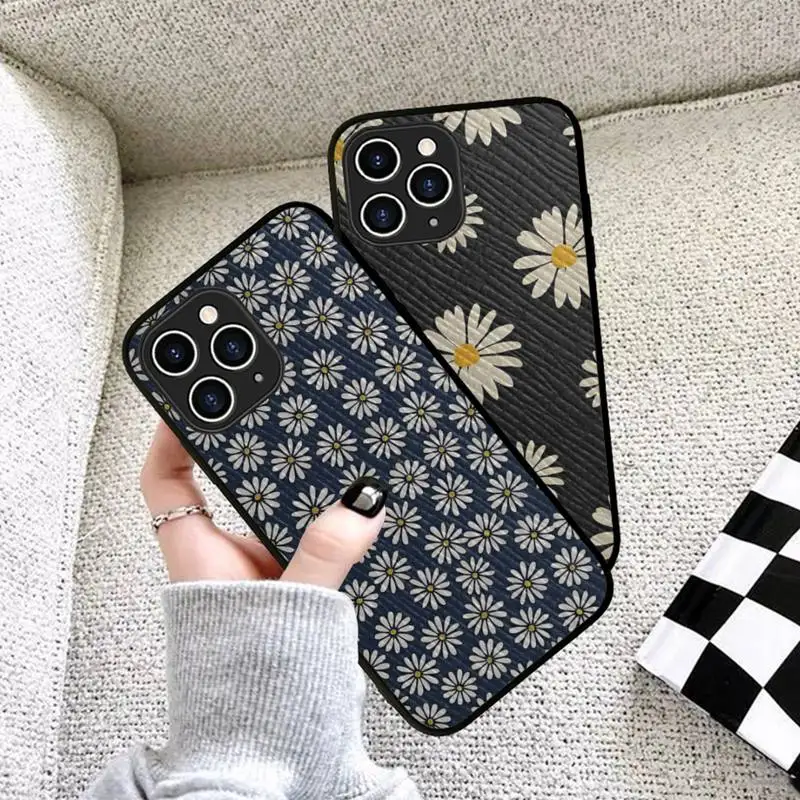 

Fashion Fresh Little Daisy Flower Phone Case Hard Leather Case for iPhone 11 12 13 Mini Pro Max 8 7 Plus SE 2020 X XR XS Coque