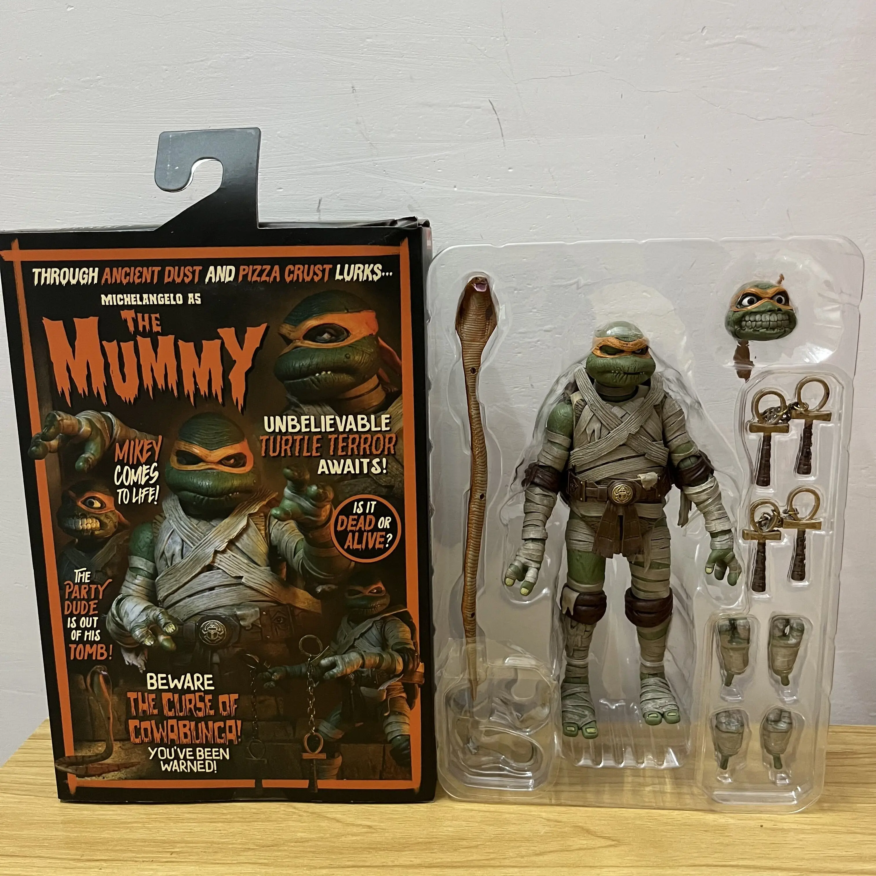 

Original Neca Turtles Mummy Cos Michelangelo Turtles Classic Movie Film Snake krang Action Figure Joint Moveable Model Toys Gift
