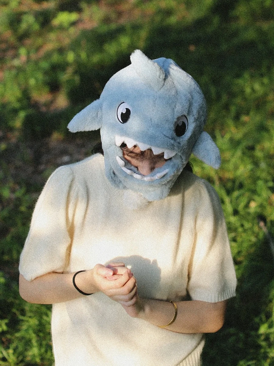 Милая мягкая и очаровательная мультяшная пушистая шапка с головой акулы маска