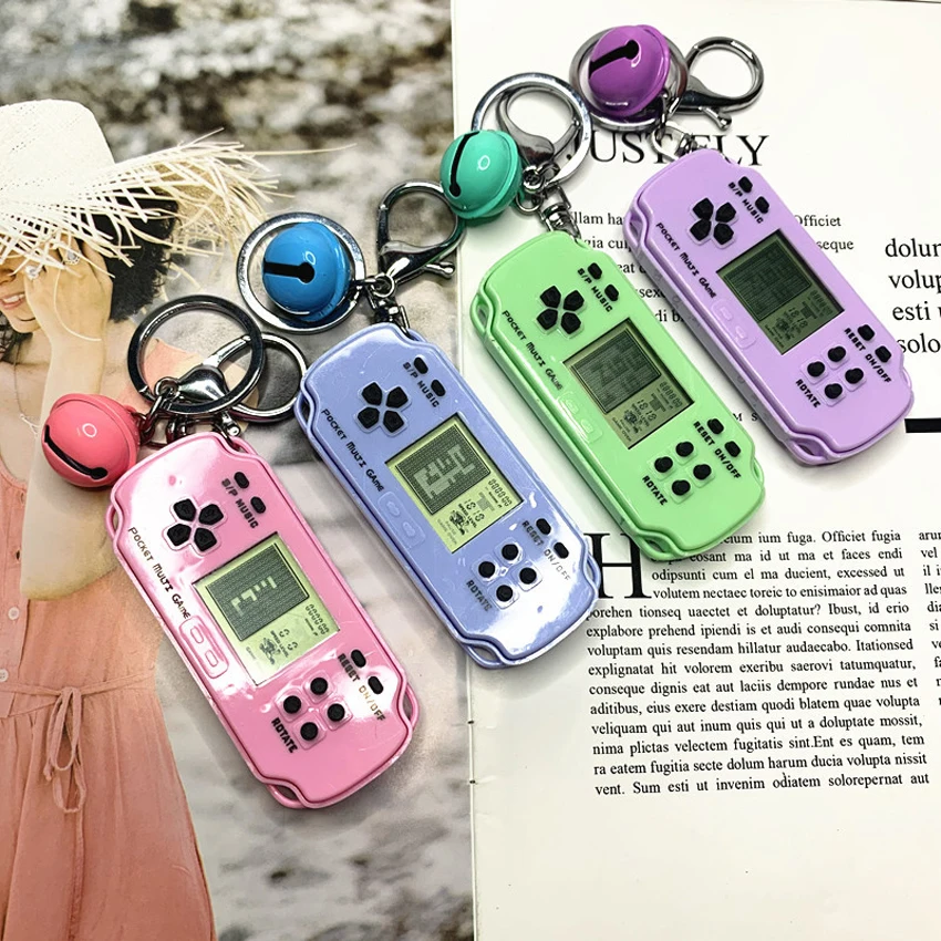 

Retro Game Electronic Game Console Built-in 26 Games Video Game Handheld Game Players Toys Christmas Kids Gifts with Keychain