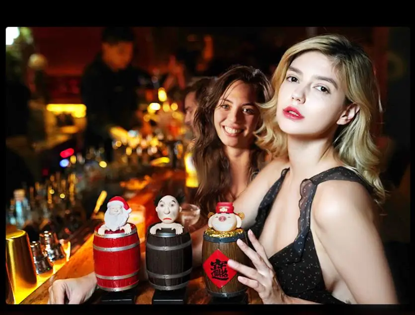 

Auto Play Smoke God Tool Santa Claus Cigarette Box Thunderbolt Pioneer's Same Cask Mock up Cigarette Box Birthday Male Gift