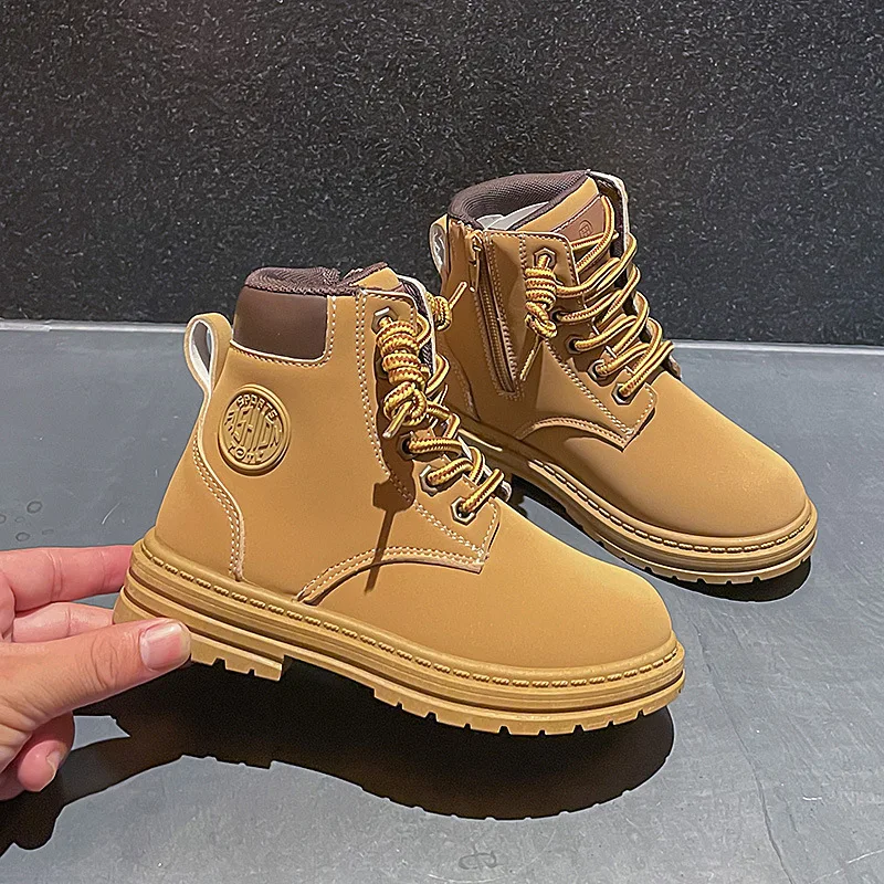 

Брендовые детские сапоги для верховой езды, Новинка осени 2022, для мальчиков и девочек, Желтая Мягкая подошва, британский стиль, модные дышащ...