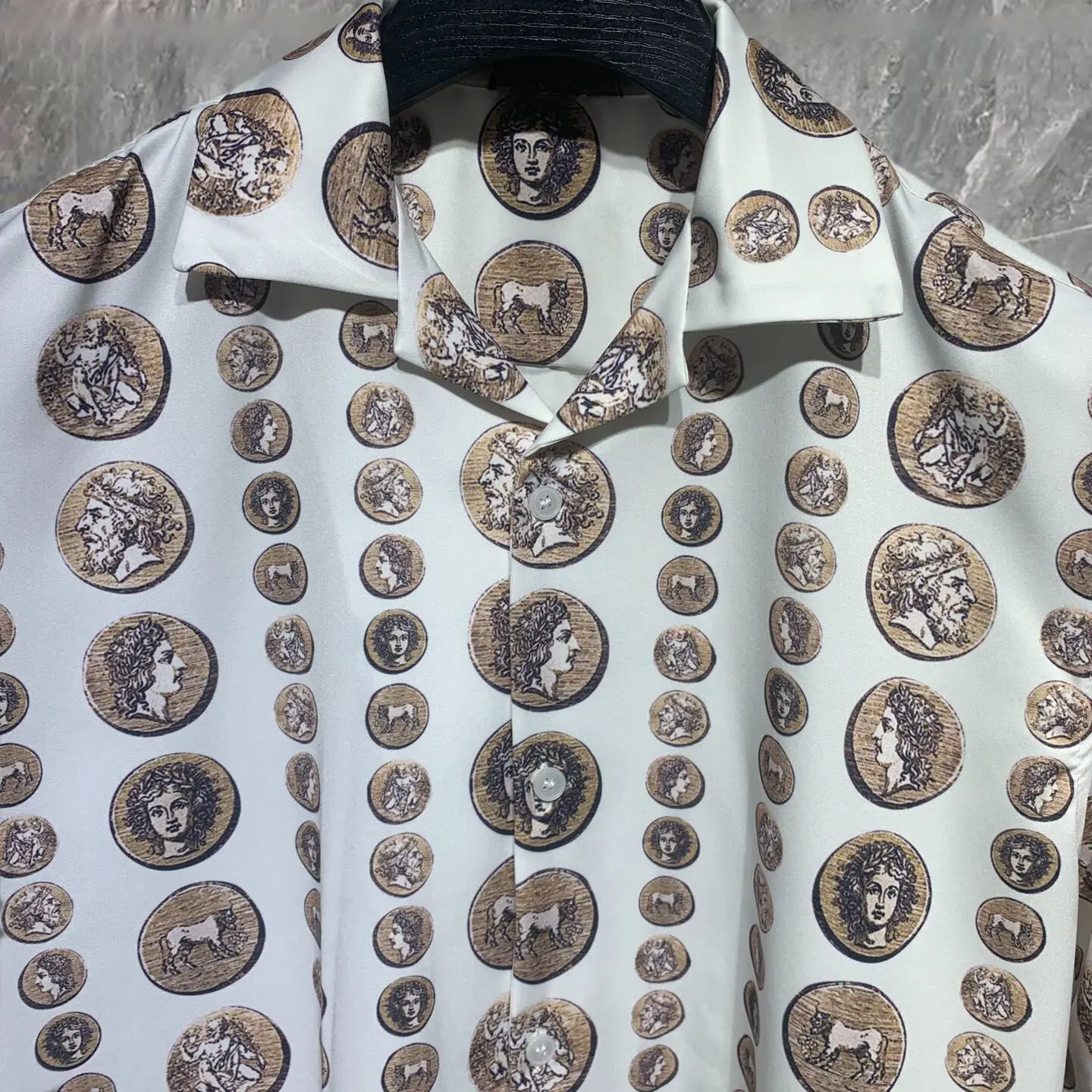 Рубашка в горошек с коротким рукавом для отдыха