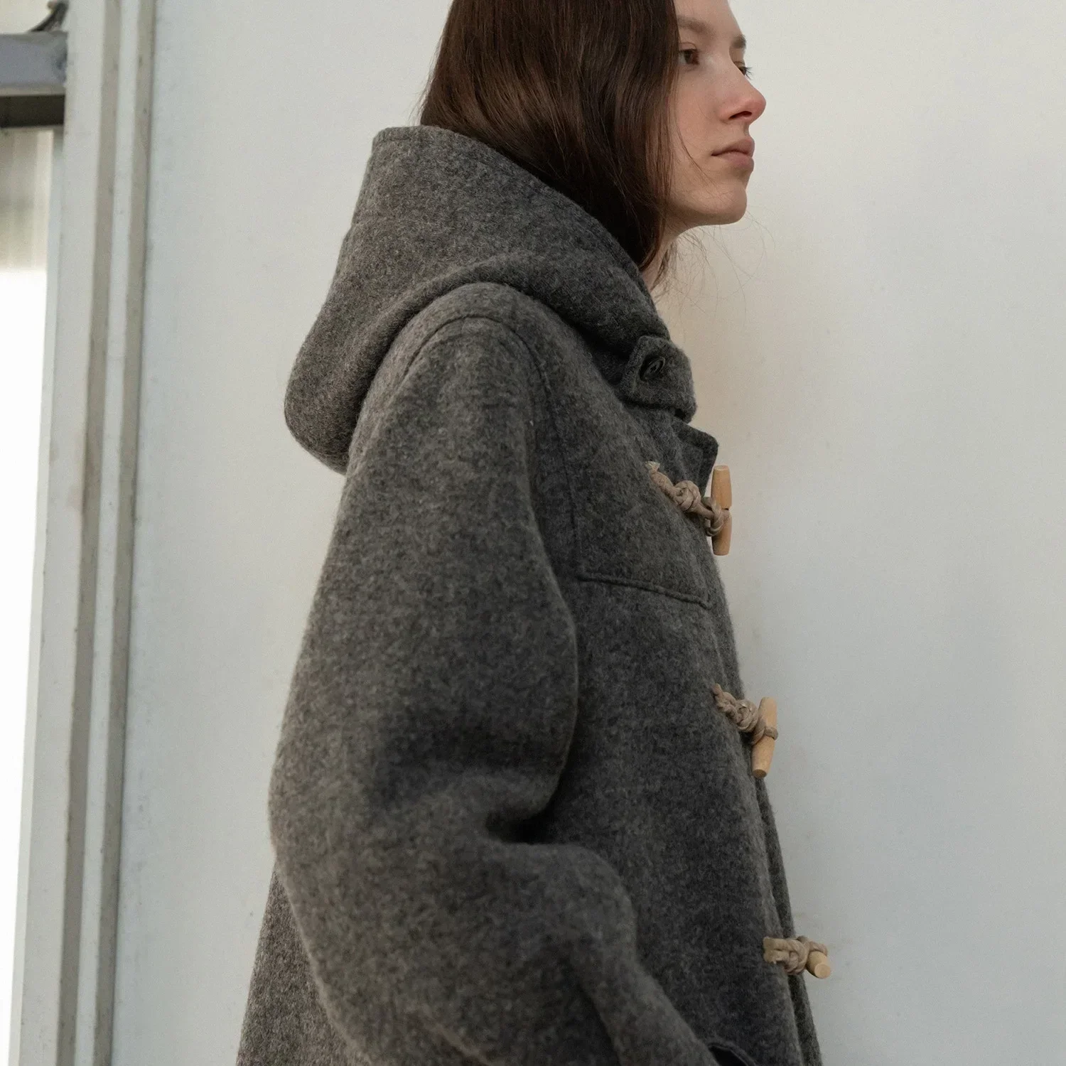 Пальто женское шерстяное средней и большой длины с пряжкой в японском стиле