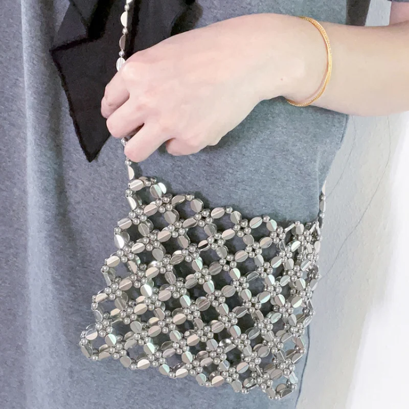 

Fashion Handmade Flat Bead Diamond-shaped Hollow Out Crossbody Bag Mini Evening Bag Party Wedding Lipstick Bag Woven Clutches