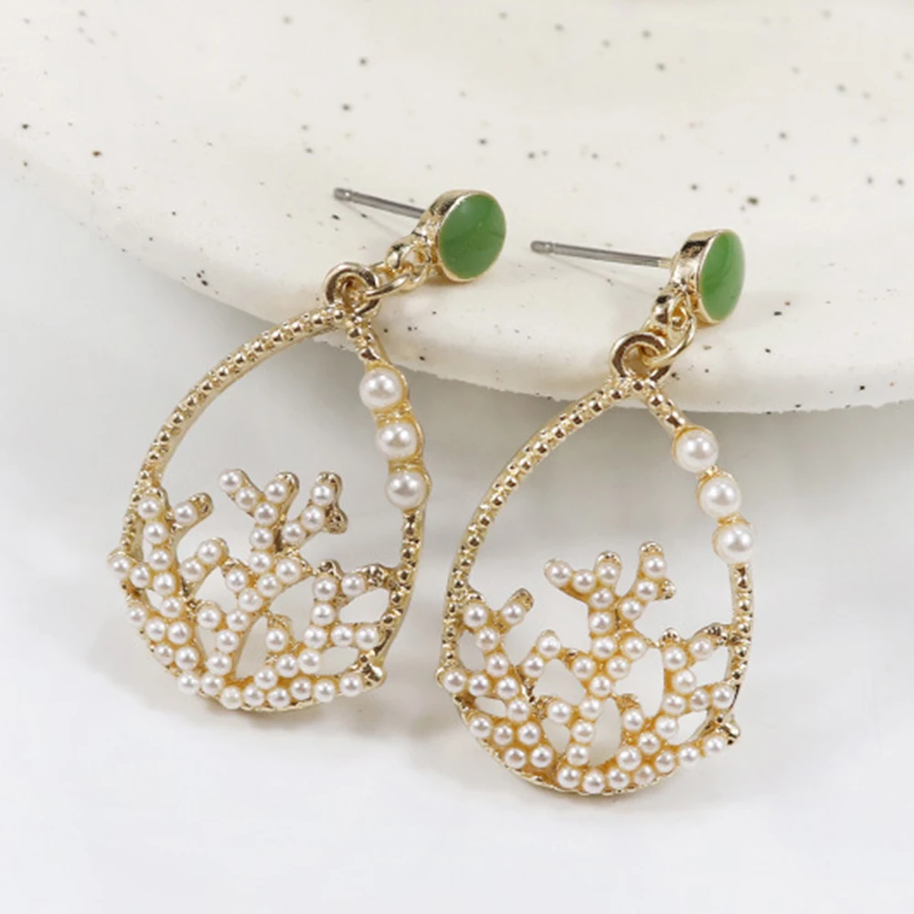 

Exquisite Fashion Gold Vintage Style Pearl Drop Earrings Ear Clips for Women Water Drop Jewelry Party Gifts
