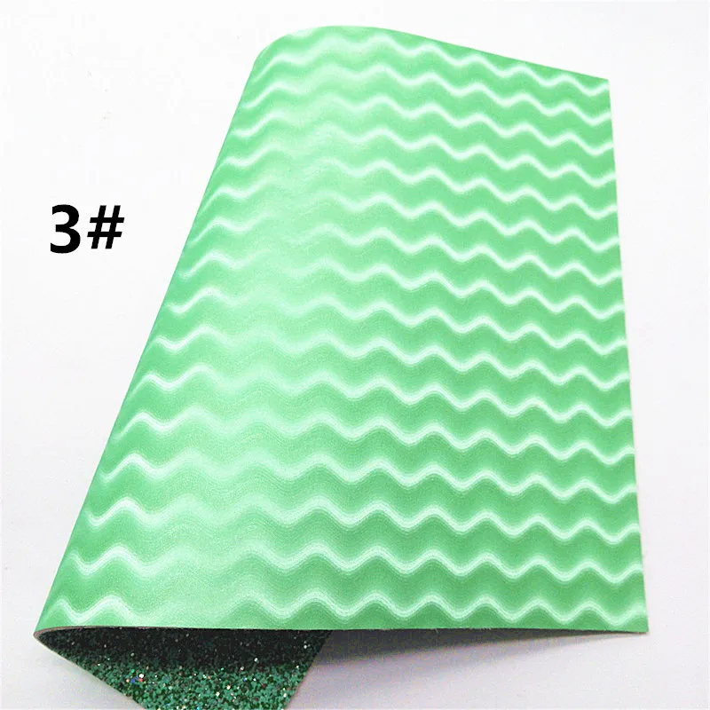 Двухсторонняя кожаная зеленая блестящая кожа подходящая к леопардовой рыбьей