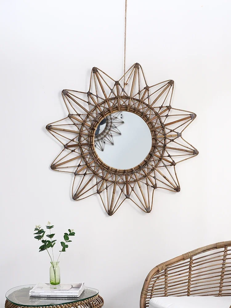 Ротанговое косметическое зеркало в стиле ретро минималистичное круглое для