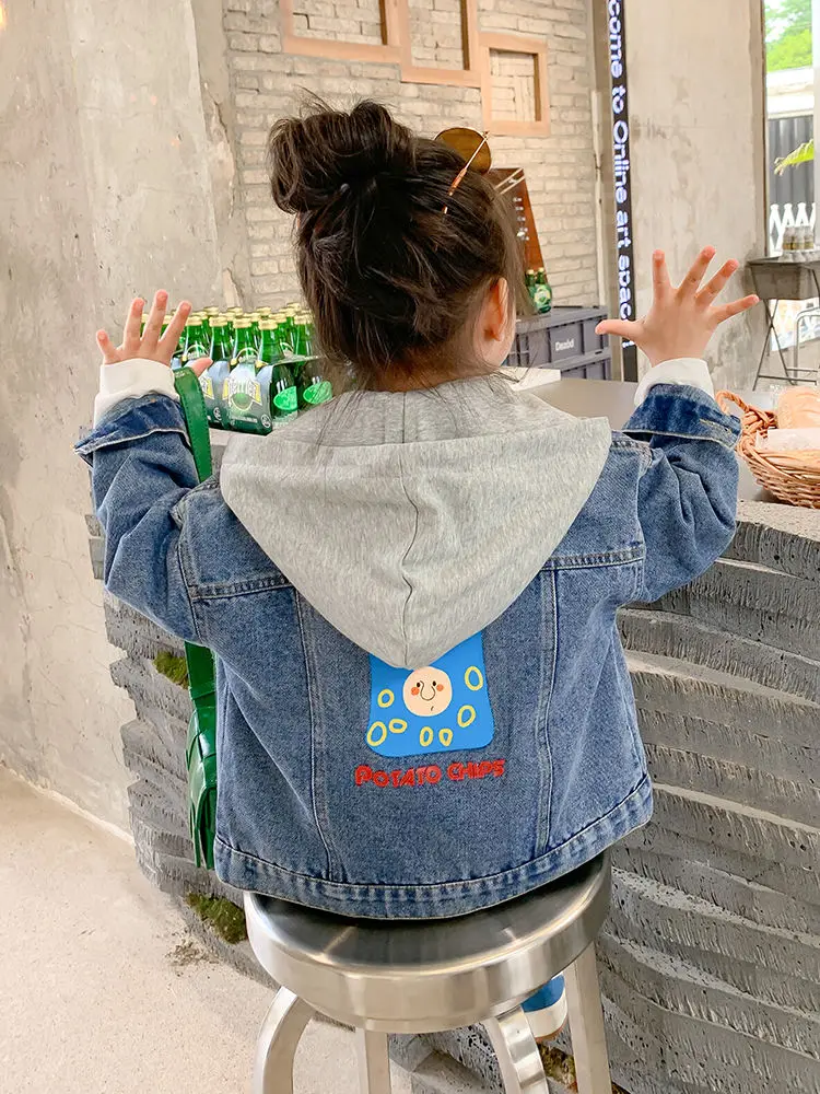 

Демисезонная джинсовая куртка с капюшоном для девочек, в Корейском стиле