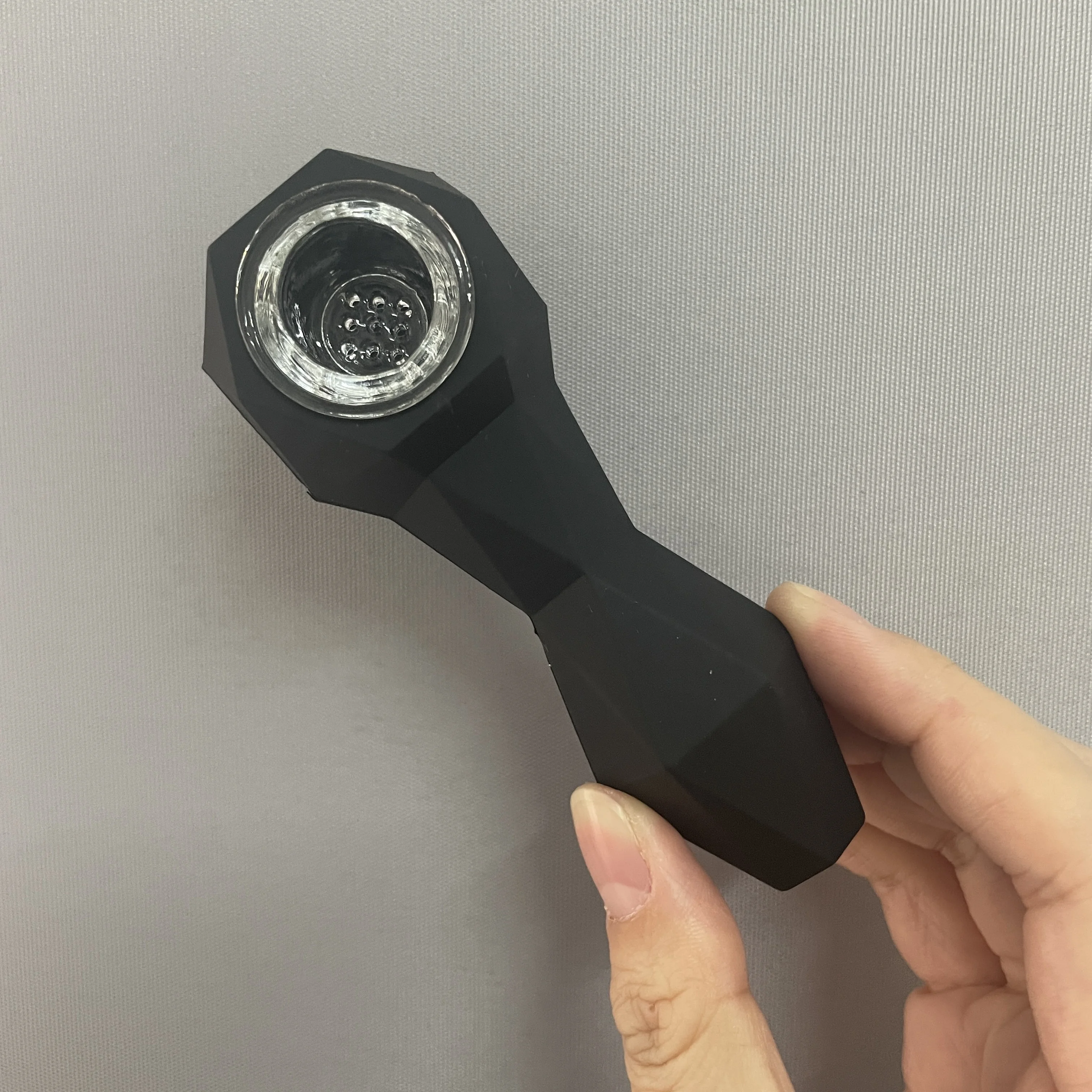 

Solid Black Smoking Pipe Diamond Shape Cheap Wholesale Pipe 4 Inch