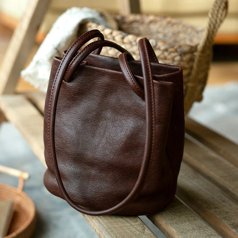 AETOO  Handmade leather women's bag artsy retro underarm bag niche bucket bag casual simple everything matching single shoulder