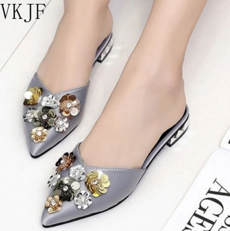 

2022 New Women Flats Pointed Half Slippers Spring Summer Flat With Flowers Lazy Cool Slippers Women's Shoes Bling Rhinstone