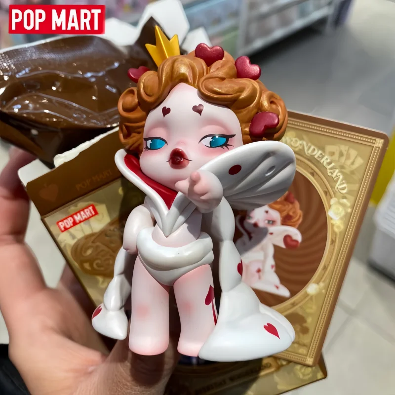 Фото Новинка! Коллекционная фигурка POP MART SKULLPANDA из серии Ordinary Wonderland в закрытой упаковке, настольное украшение, подарок для девочки на день рождения №1
