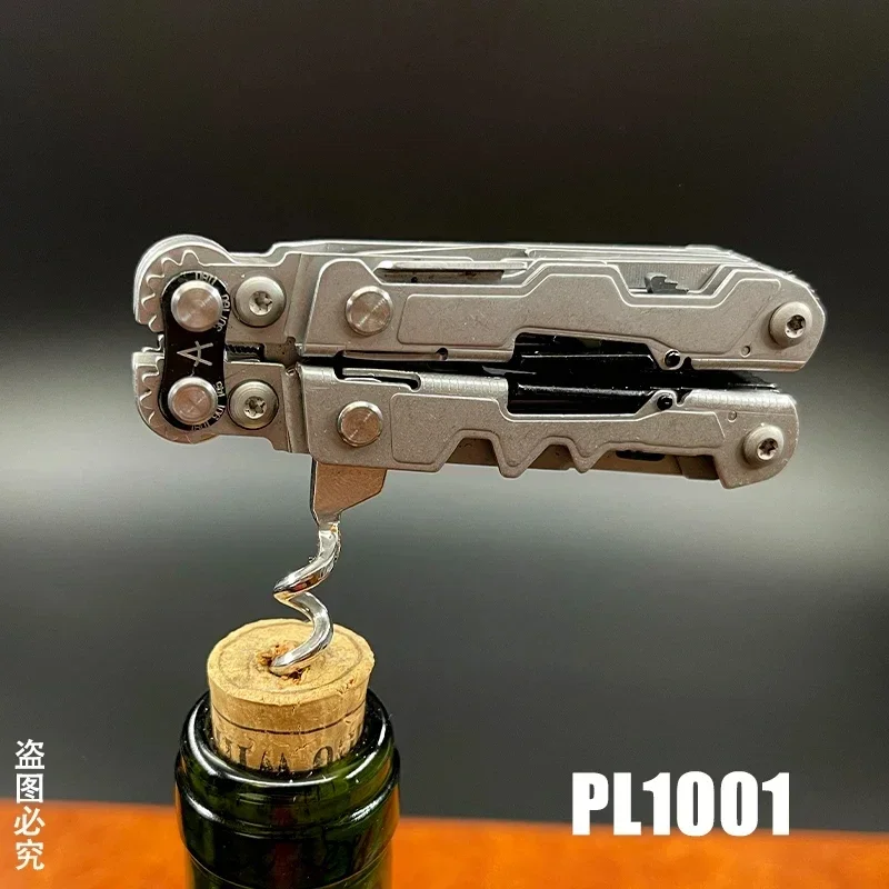 Многофункциональные плоскогубцы для повседневного использования