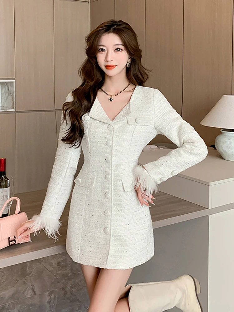 

Осеннее женское элегантное модное винтажное платье с перьями и V-образным вырезом, маленькое ароматное однобортное твидовое мини-платье с высокой талией, шикарная одежда