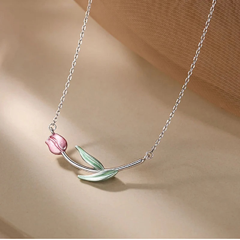 

French Oil Dripping Tulip Flower Pendant Necklaces Women Elegant Vintage Jewelry White Tulip Necklace Wedding Party Jewelry Gift